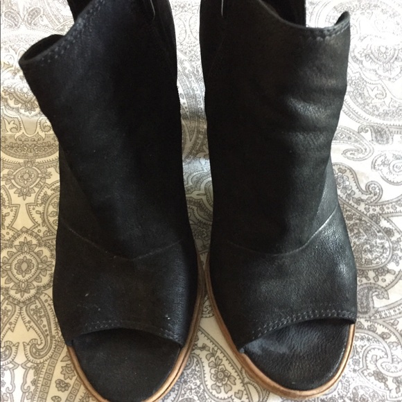Black Vince Camuto open toe bootie size 9 - Picture 6 of 8